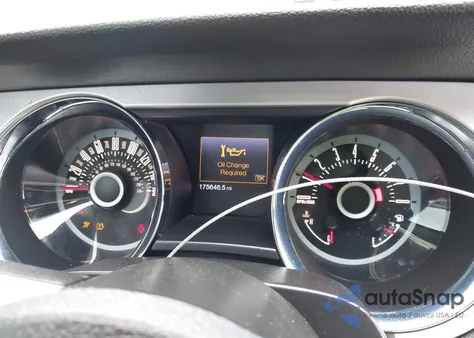 2013 Ford Mustang V6 Premium z USA, uszkodzony, nr VIN 1ZVBP8AM5D5250571